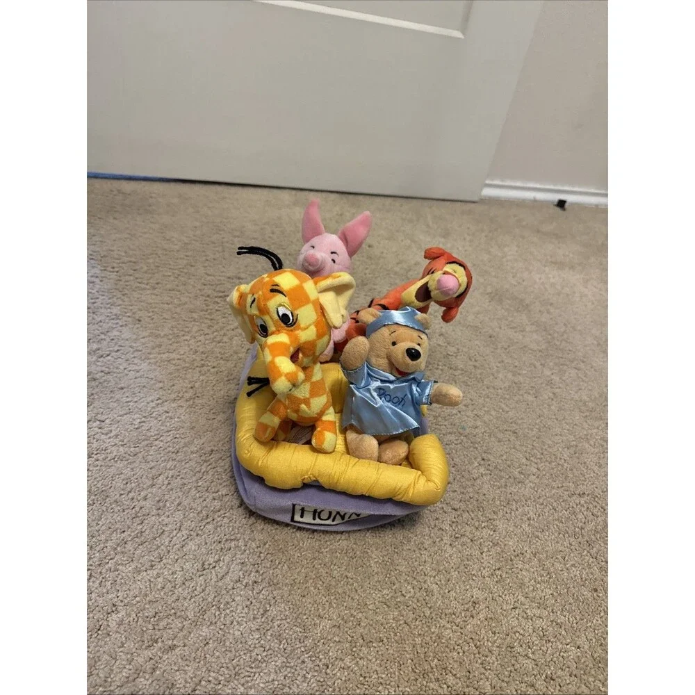 RARE Disney Adventures of Winnie Pooh & Friends Plush Hunny Car  Heffalump Set
